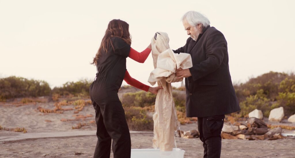 Exposición Cruzar los límites