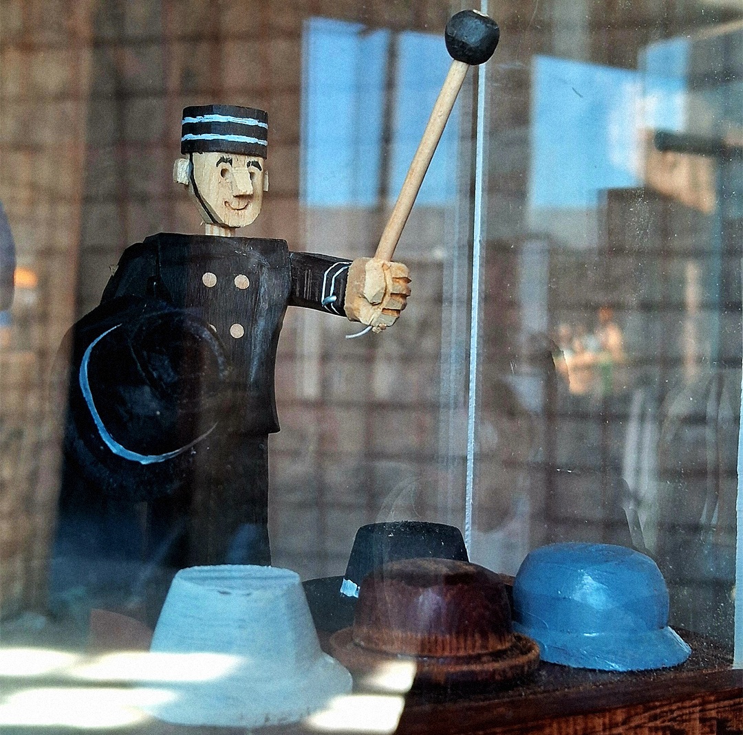 POST-EXPOSICION-AUTOMATAS-MADERA-CARRUSEL_02